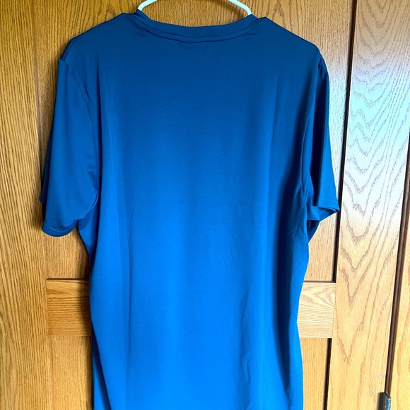 GymShark Arrival T-Shirt - Picture 2 of 2